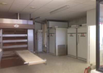 Fournil de la boulangerie à saint-georges-de-reneins, fours et chambres froides alimentés par la nouvelle installation électrique